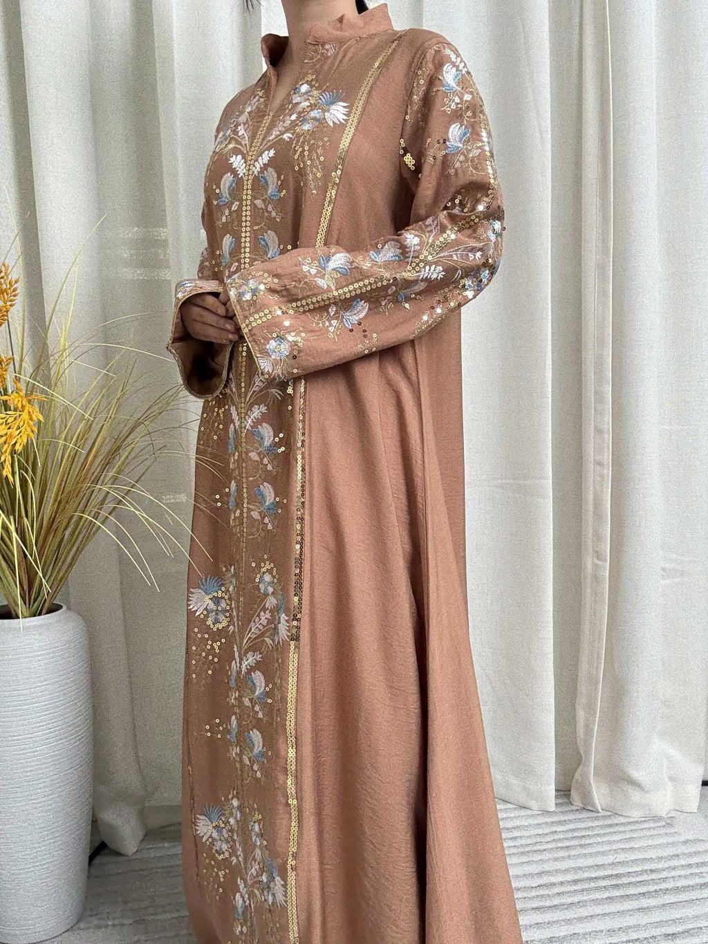 2025 Teal Muslim Abaya with Stand Collar and Exquisite Floral Embroidery Ideal for Islamic Festivities and Ramadan Celebrations