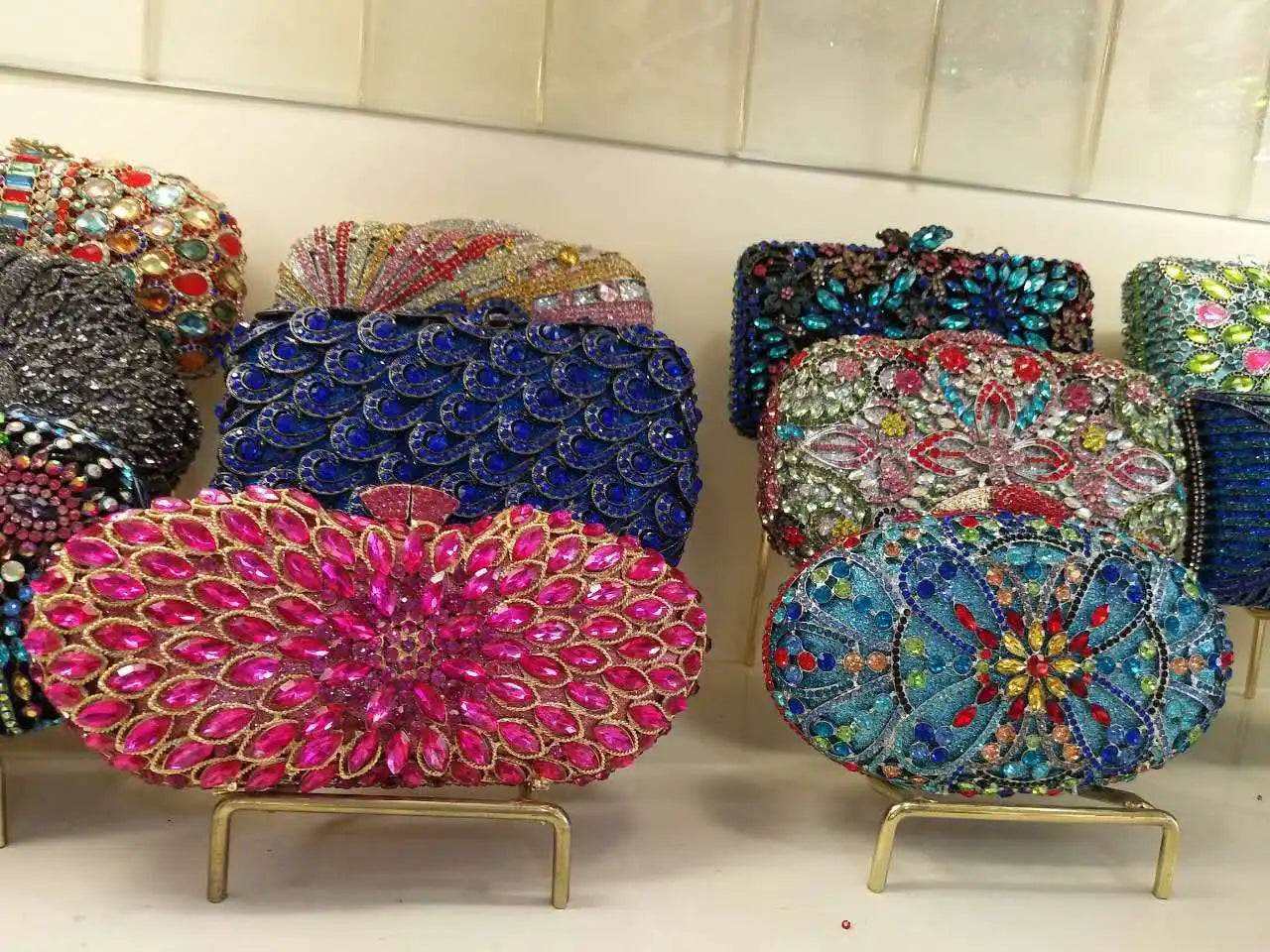 Women Pink Gold Silver Red Green Blue Purple Clutches Wedding Bridal Crystal Bag Banquet Hollow Purse Diamond Party Gala Handbag