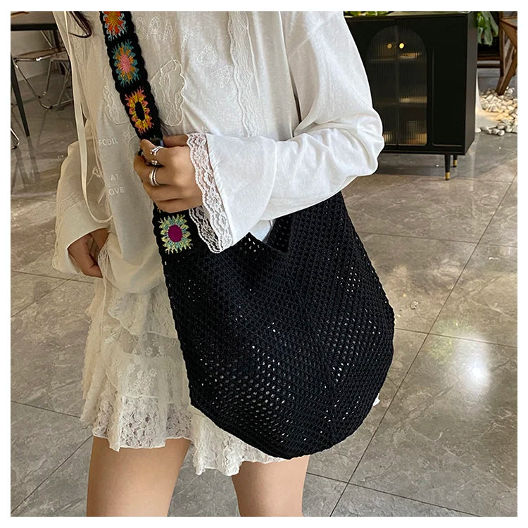 2025 Summer New – Bohemian Fresh Hollow Woven Tote Bag – Large Capacity Single-shoulder for Leisure & Vacation