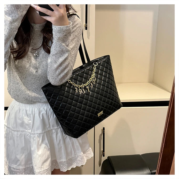 Popular Classic Elegant Leather Shoulder Bag Messenger Bag For Women From Luxury Brand Famous Designer