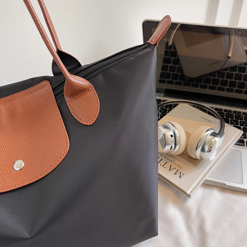 New Style Women's Bag - Fashionable Underarm Single-Shoulder Handbag - Large Capacity Lightweight Handbag For Carrying