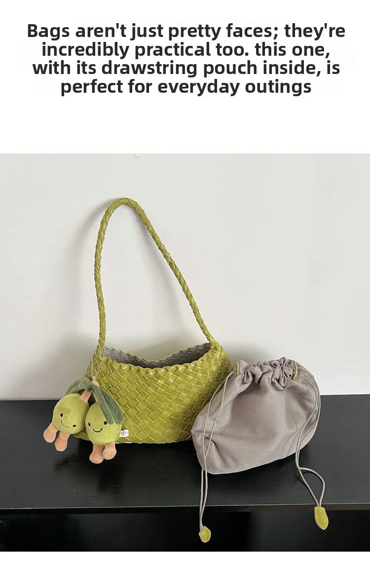 Hand woven armpit bag, women's new high-end and versatile retro handbag, single shoulder mother bag