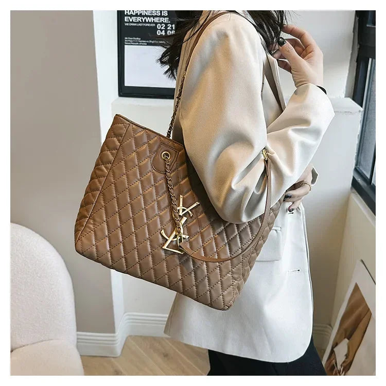 Fashionable Ladies Shoulder Bag, Designer Leather Tote Bag For Women, Elegant Crossbody Bag Must Have Item