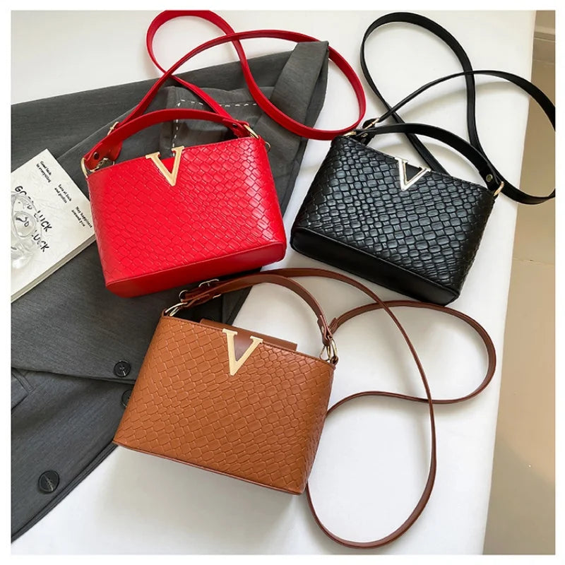 Luxury Women's Tote Bag, Chic V Shaped Stylish Pu Leather Bucket Bag, Top Cover Handbag Women Shoulder Crossbody Bags for Woman