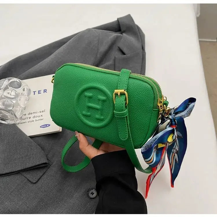 Bucket bag designer luxurious high appearance camera bag new zipper shoulder crossbody bag fashionable and versatile travel bag