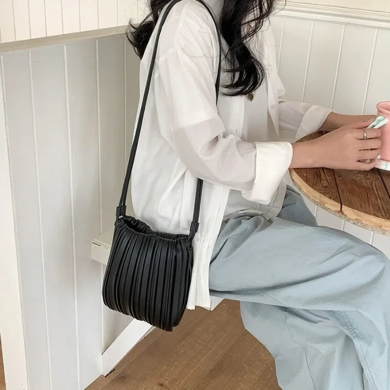 Luxury Women's Shoulder Crossbody Bag Summer New Luxury Soft PU Pleated Mini Bag Versatile Fashion Candy Color Small Square Bag