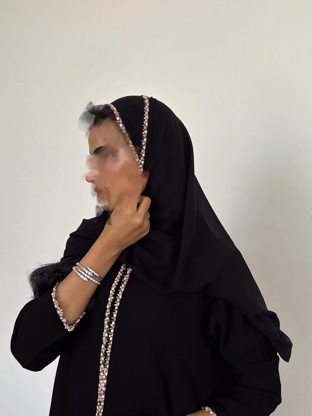 Middle Eastern Muslim Fashion Women's Black Long-Sleeved Embroidered Robe Abaya with Headscarf