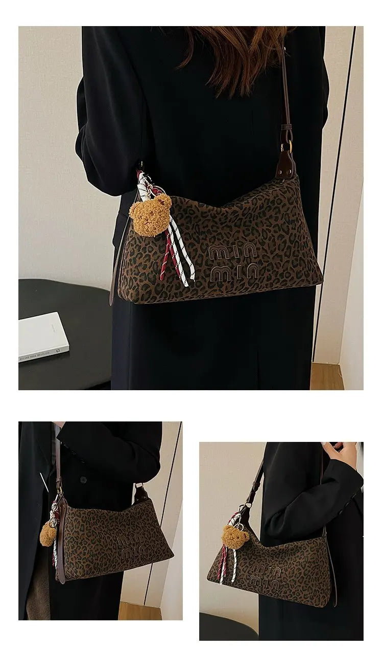 Women's Beautiful Handbag Attractive Look For Garden Parties And Outdoor Soirees Charming