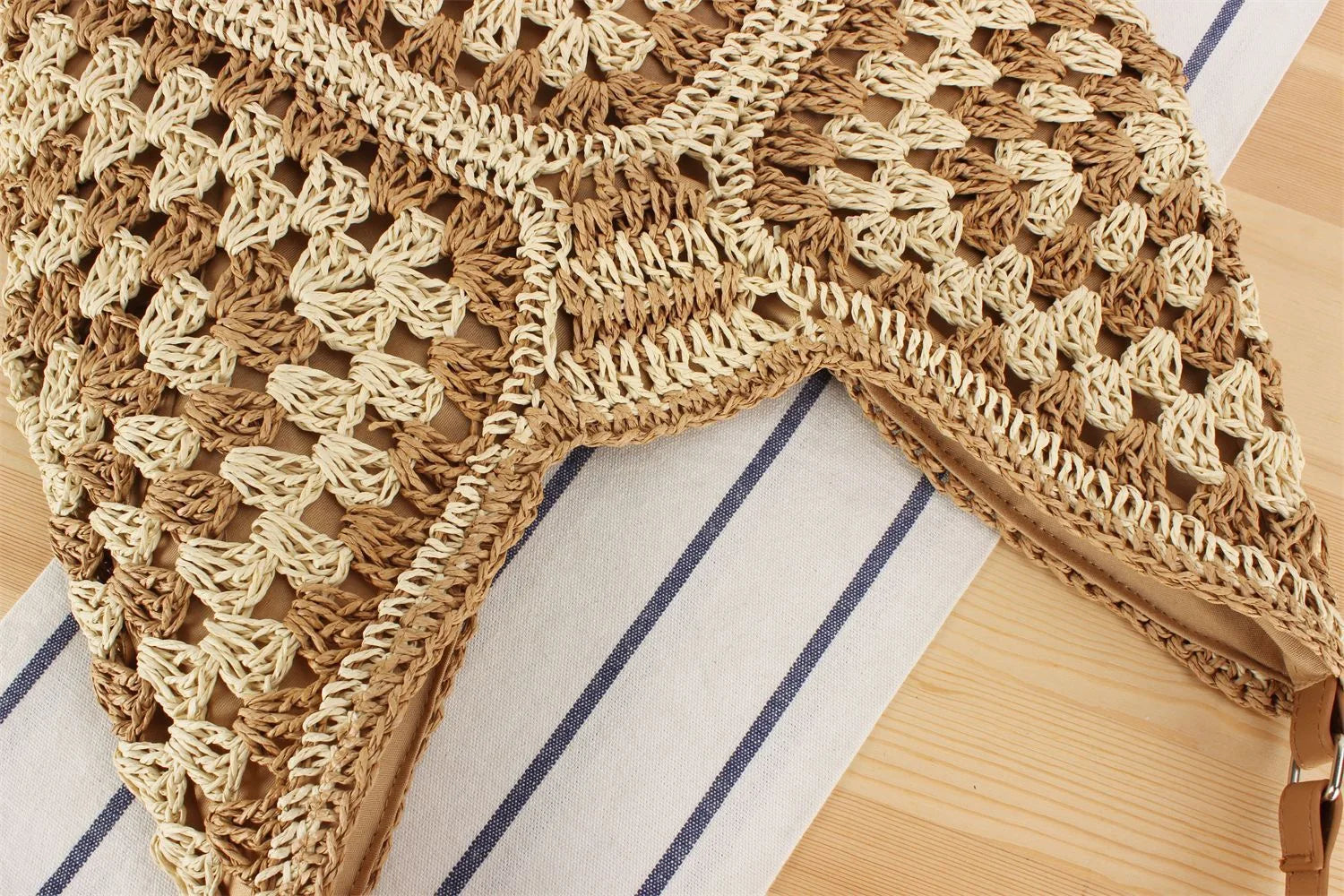 Summer Bohemian Braided Handbag Casual Tote Hollow Straw Beach Bag Woven Shoulder Bag Raffia Rattan Shopping Travel Bag