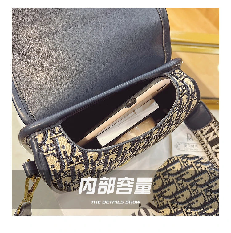 Luxury Brand Ladies Messenger Bag, Durable Leather Shoulder Bag For Professionals, Famous Designer Handbag