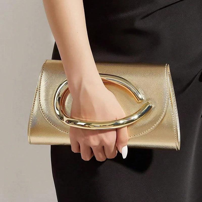 Elegant and luxurious women's evening gown bag, featuring a niche design and exquisite solid color women's handbag.