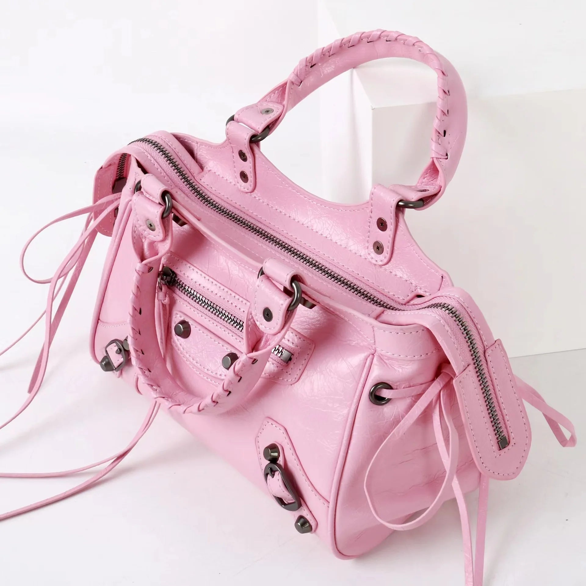 Postman's Bag Single-Shoulder Crossbody Commuter Leather Women's Chain Soft Square Bag Large Capacity Versatile Everyday