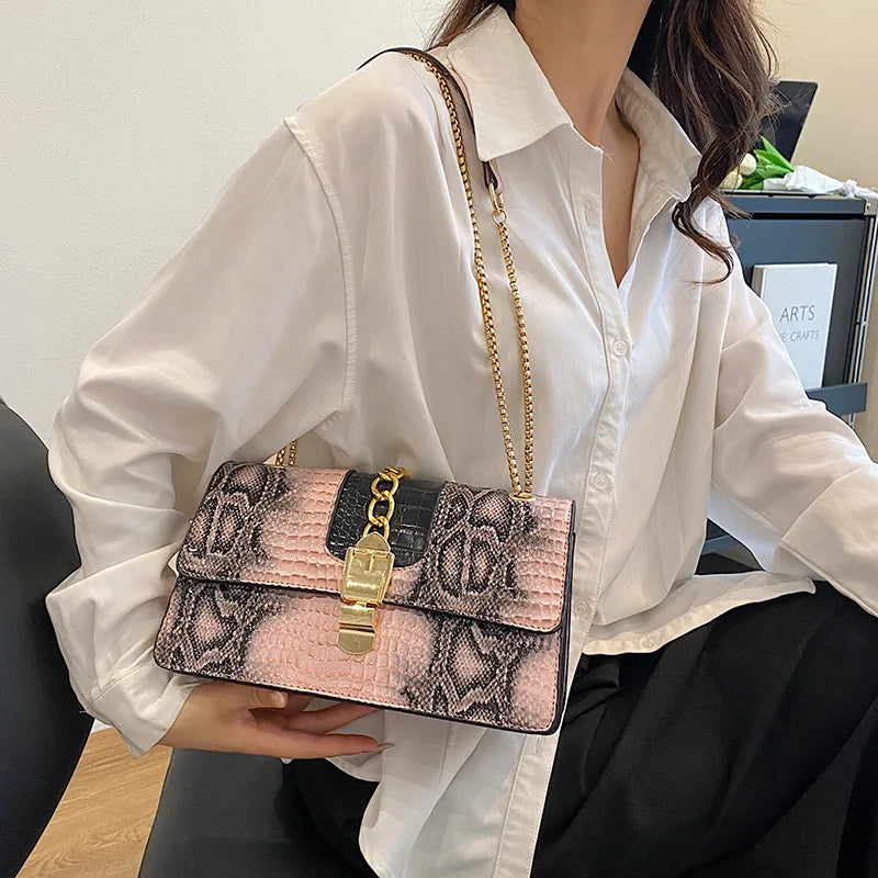 Luxury Designer Brand Bolsa New Fashion Personality Hand Bill Shoulder Bag for Women Crossbody Small Square Bag hot sale