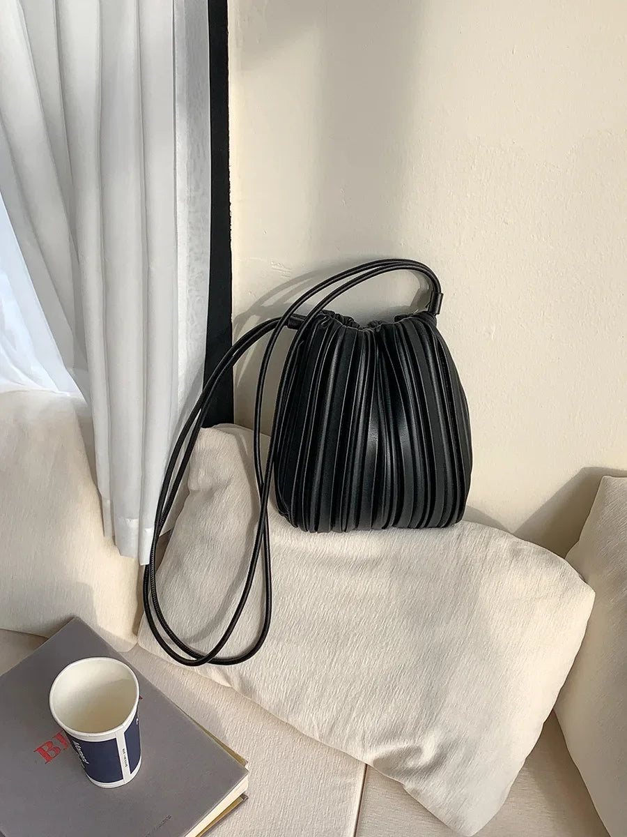 Luxury Women's Shoulder Crossbody Bag Summer New Luxury Soft PU Pleated Mini Bag Versatile Fashion Candy Color Small Square Bag