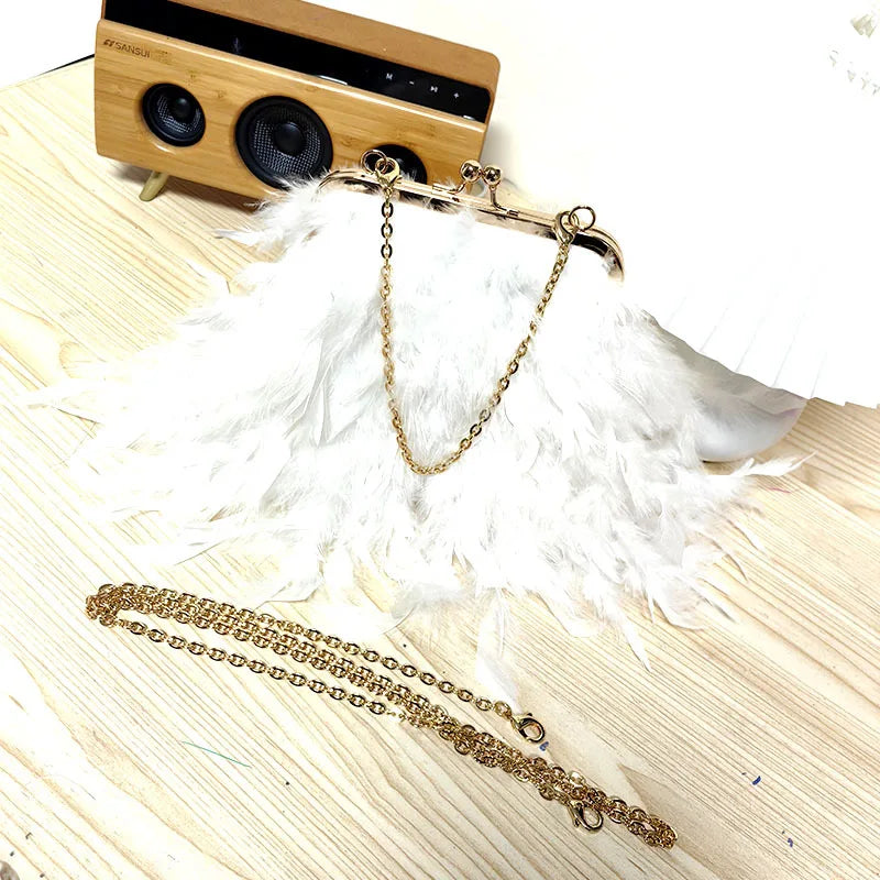 2025 New Feather Purses and Handbags Women Party Evening Clutch Bag Shoulder Bag Pearl Chain Designer Wedding Bag