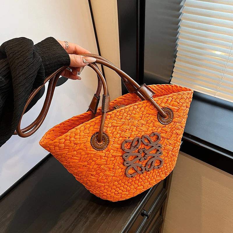 Luxury Simple Classic Clutch Bag Mini For Women With Solid Color Fashion Design And Best Superstar Show Appeal