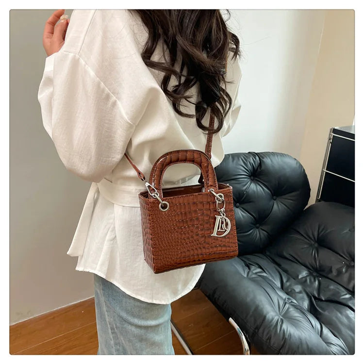 Women's Princess Diana - Style Glossy Crocodile Shoulder Bag - High - End,Versatile Messenger for On - the - Go luxury designer