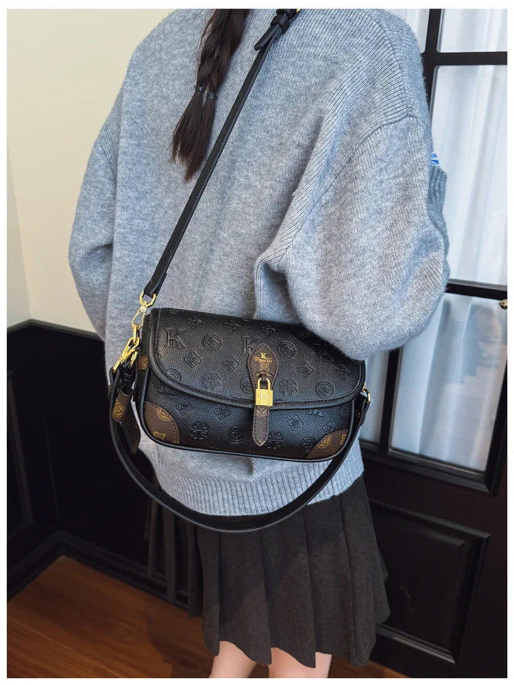 New Mailman Baguette Bag for Women, High-end Portable Shoulder Bag, Temperament Messenger Style, Fashionable and Versatile Style