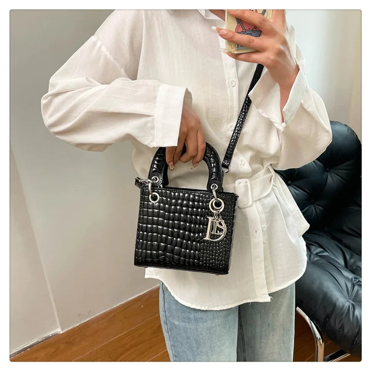 Women's Princess Diana - Style Glossy Crocodile Shoulder Bag - High - End,Versatile Messenger for On - the - Go luxury designer