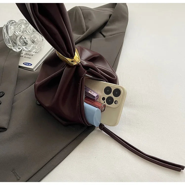 Soft Leather Clutch Bag for Travel Luxury Designer Women Pleated Mini Bucket Pouch Temperament Side Zipper Party Evening Bags