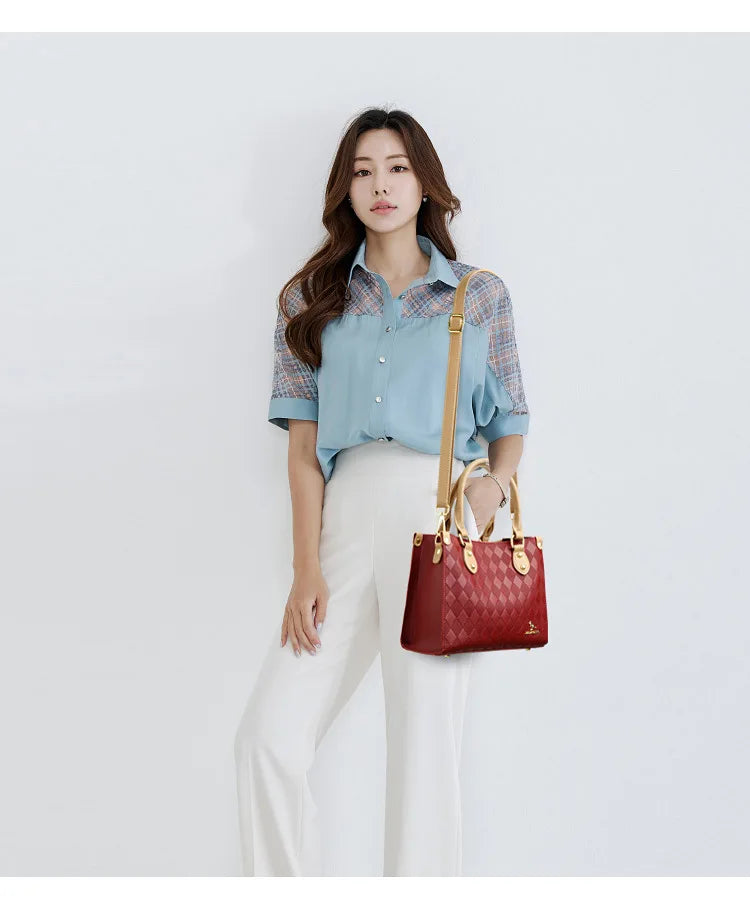 Fashionable Large Women's Handbag Shoulder Bag Crossbody Bag for Middle-Aged Mothers PU Material Boston Bag Style Summer Hot...