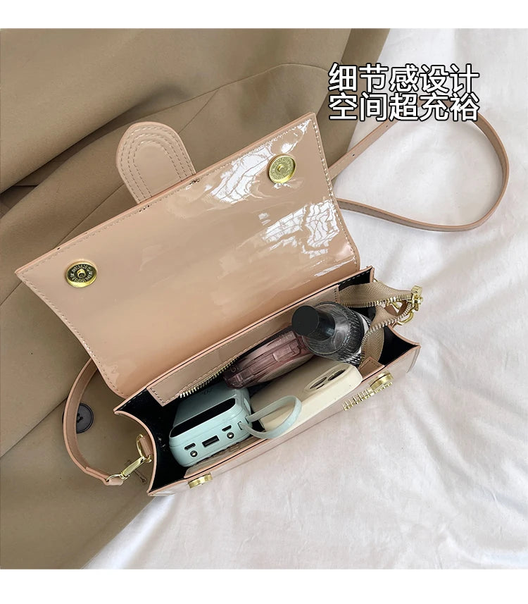 Luxury High-End Designer Paris Fashion Bag For Women Featuring Elegant Leather Crossbody Strap