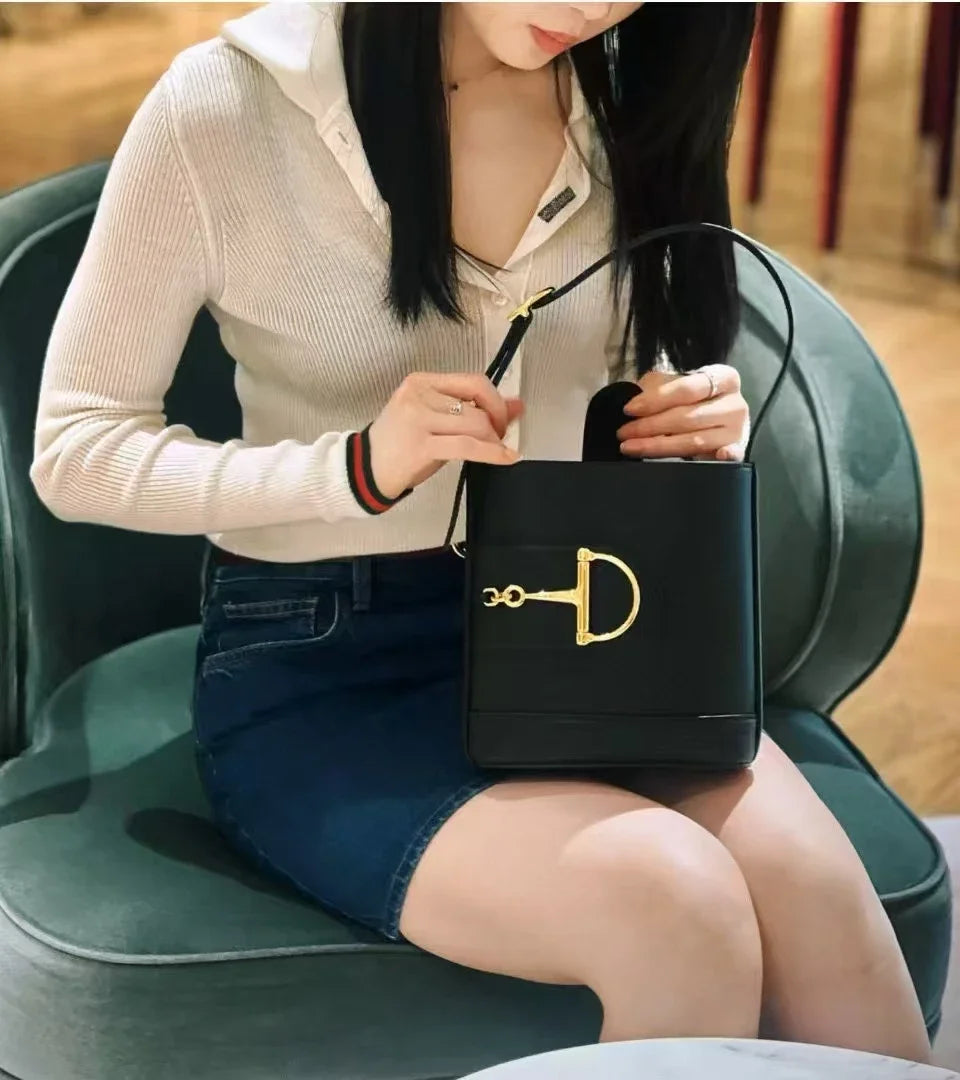 Luxury Crossbody Handbag For Women Paris Fashion Elegant Leather Classic Large Capacity Tote Bag Solid Color Designer