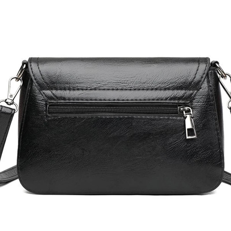 The neutral color bags are suitable for daily commuting and office use. They come in single-shoulder and hand-held styles.