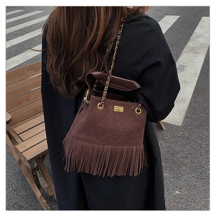 High-End Women's Shoulder Bag Made Of Premium Leather With Trendy Design And Paris Vintage Style