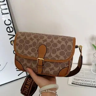 The Crossbody Bag Is A High-end, Retro, Versatile, Simple and Light Luxury Small Square Bag, A Lady's Hand-held Shoulder Bag