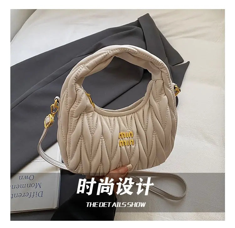 Luxury Ladies Shoulder Bag Made Of Premium Leather Boasting Paris Style And Casual Vintage Trendy Look
