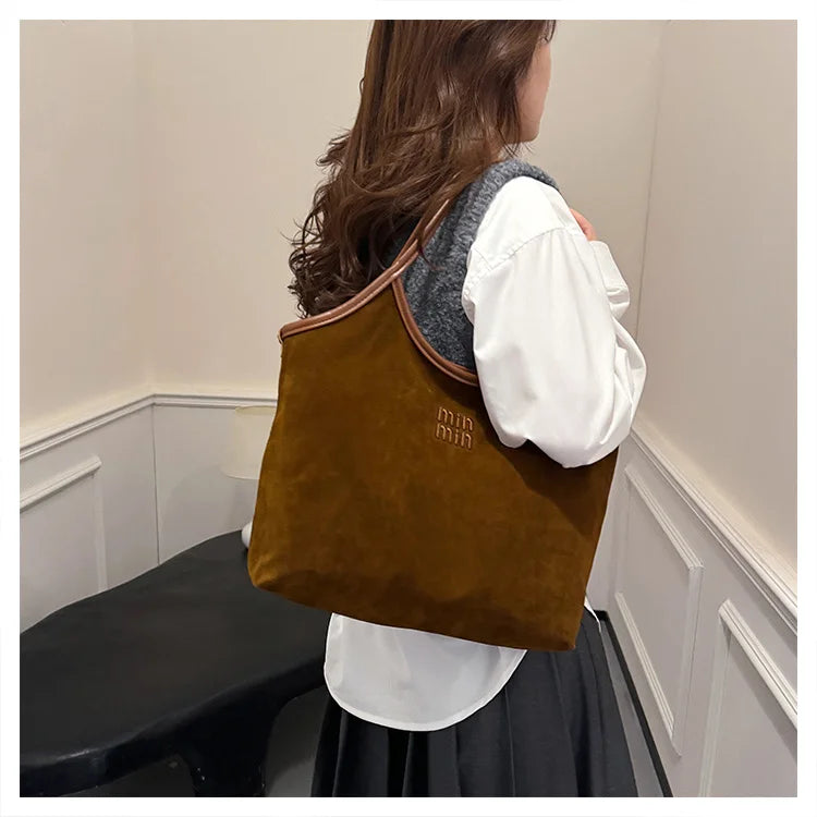 Lady tote bag - stylish, versatile, high-end, retro, large capacity at the armpit, single shoulder, suitable for daily commuting