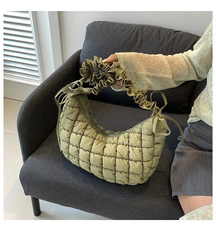 Luxury Brand Women's Handbag In Classic Elegant Leather By Famous Designer For Fashionable Ladies Must-Buy