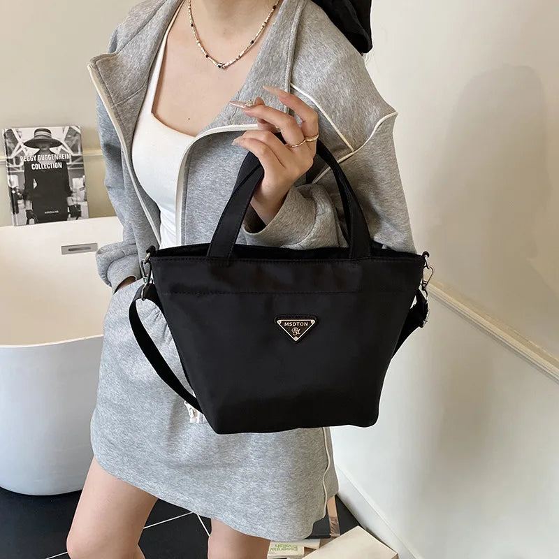 New Bag Women's 2025 Messenger Bag Fashion Shoulder Bag Simple Handbag Foreign Style Large Capacity Leisure Bag