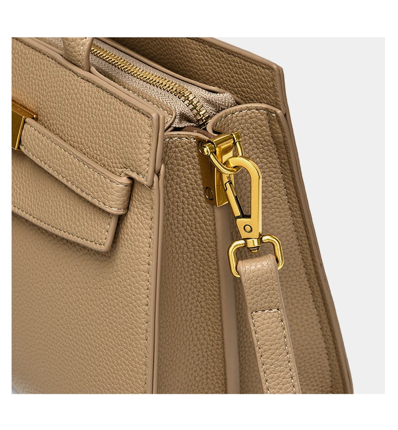 Classic Elegant Ladies Shoulder Bag From Luxury Brand In Premium Leather Famous Designer Popular Messenger