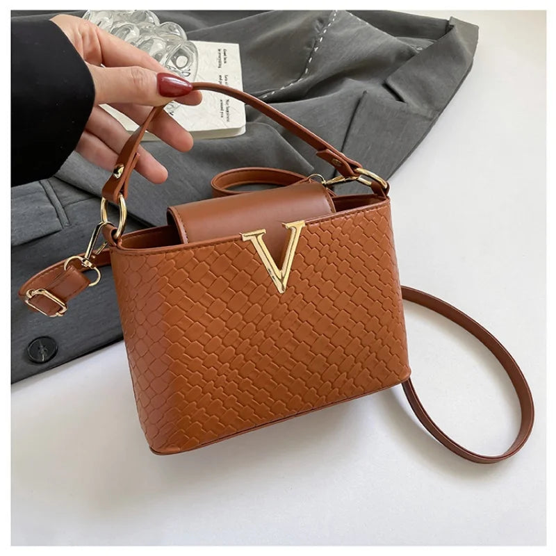 Luxury Women's Tote Bag, Chic V Shaped Stylish Pu Leather Bucket Bag, Top Cover Handbag Women Shoulder Crossbody Bags for Woman
