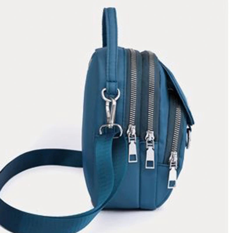 Men's and Women's Shoulder Bags Are Suitable for Use When Going to School, Work, or Traveling They Can Be Carried Diagonally.