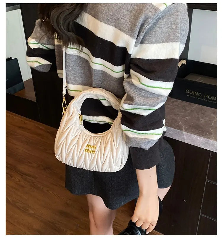 Luxury Ladies Shoulder Bag Made Of Premium Leather Boasting Paris Style And Casual Vintage Trendy Look