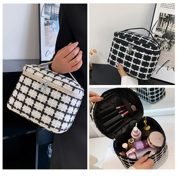 Luxury Design Portable Cosmetic Bag For Women Lightweight Toiletry Wash Storage Bags Handle Lipstick Square Makeup Purse