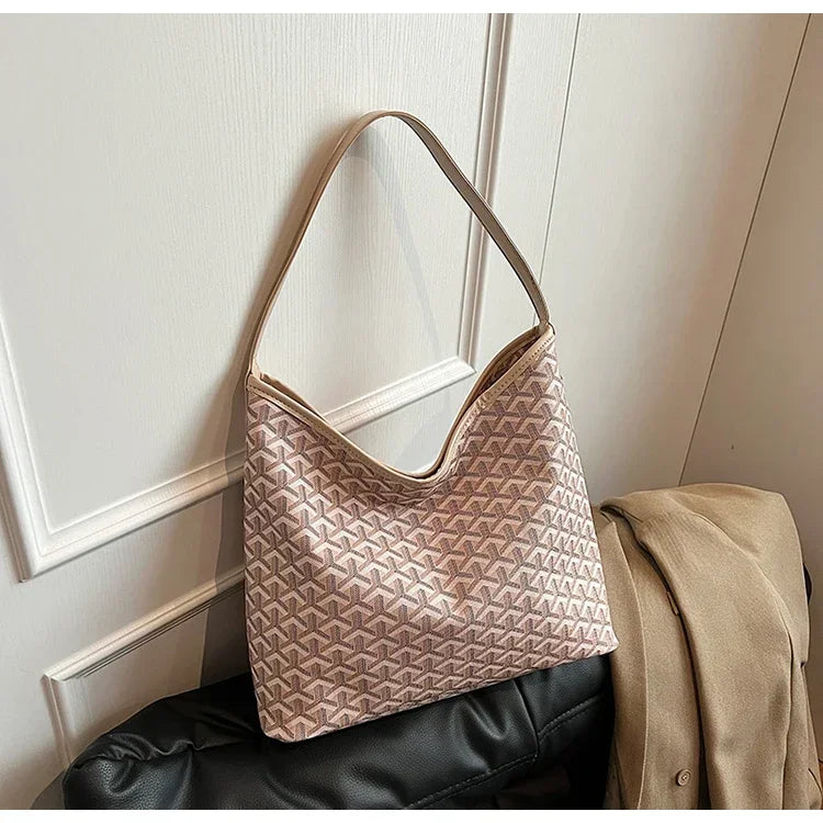 Luxury Designer Paris Fashion Tote Bag With Large Capacity And Trendy Design Ideal For Women Messenger Purse