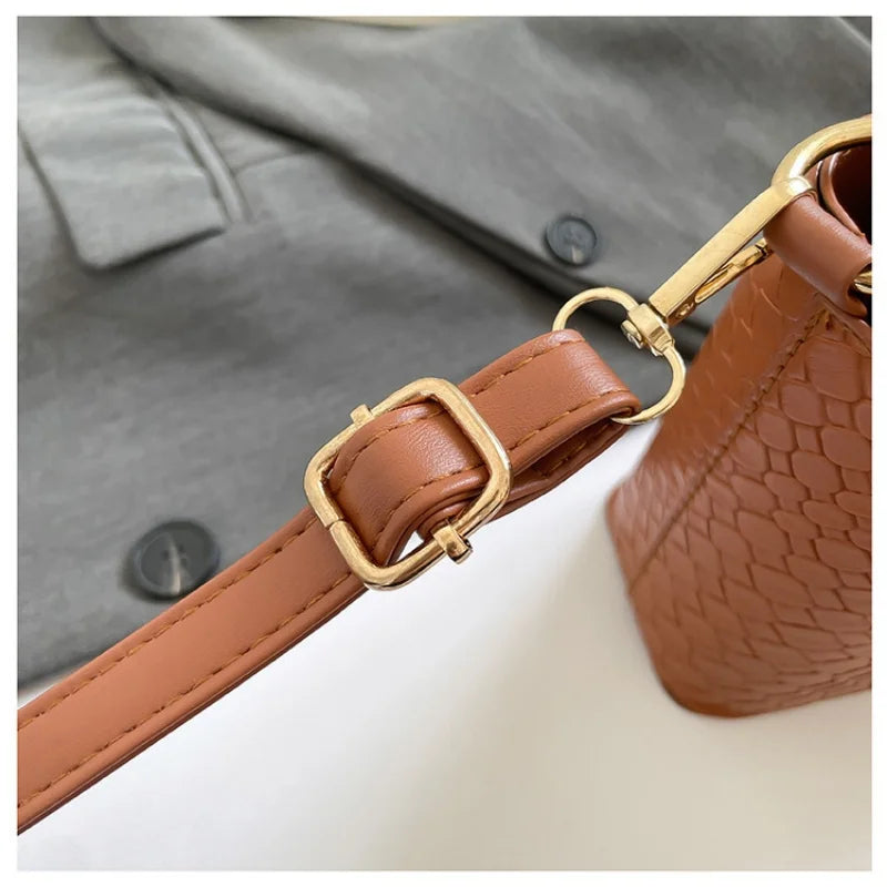 Luxury Women's Tote Bag, Chic V Shaped Stylish Pu Leather Bucket Bag, Top Cover Handbag Women Shoulder Crossbody Bags for Woman