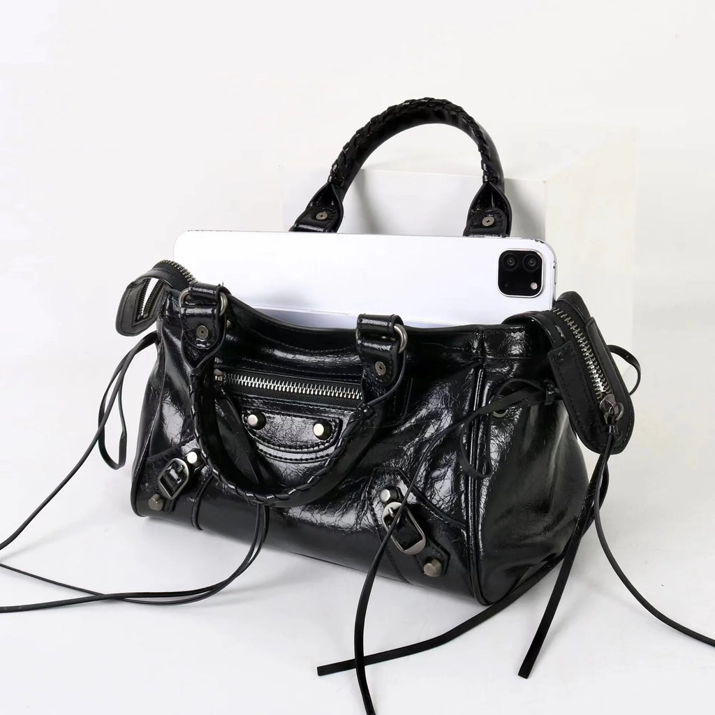 Postman's Bag Single-Shoulder Crossbody Commuter Leather Women's Chain Soft Square Bag Large Capacity Versatile Everyday