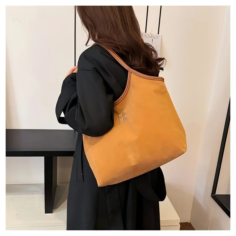 Lady tote bag - stylish, versatile, high-end, retro, large capacity at the armpit, single shoulder, suitable for daily commuting
