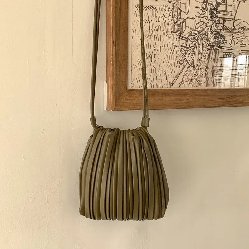 Luxury Women's Shoulder Crossbody Bag Summer New Luxury Soft PU Pleated Mini Bag Versatile Fashion Candy Color Small Square Bag