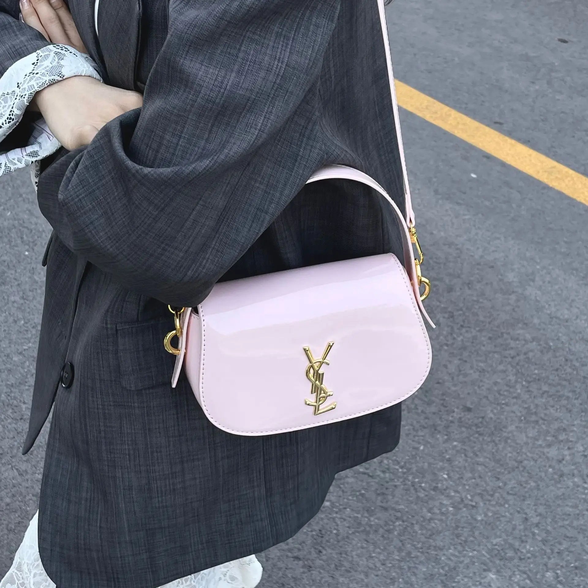 Luxury Small Batch Designer Tote Bag Women Versatile Crossbody Shoulder Bag High Quality Leatherlike Casual Daypack Minimalist