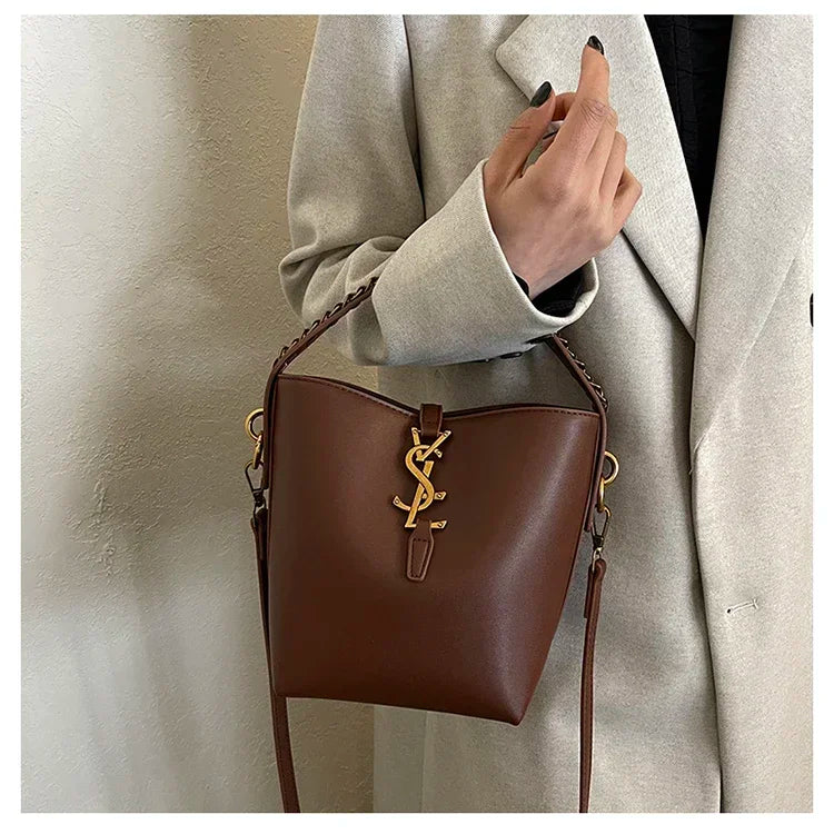 2025 Summer New! Light - Luxury Women's Bucket Bag - High - End Niche Design, Stylish Shoulder Messenger for All Occasions