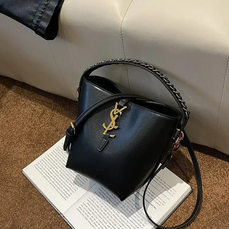 2025 Summer New! Light - Luxury Women's Bucket Bag - High - End Niche Design, Stylish Shoulder Messenger for All Occasions