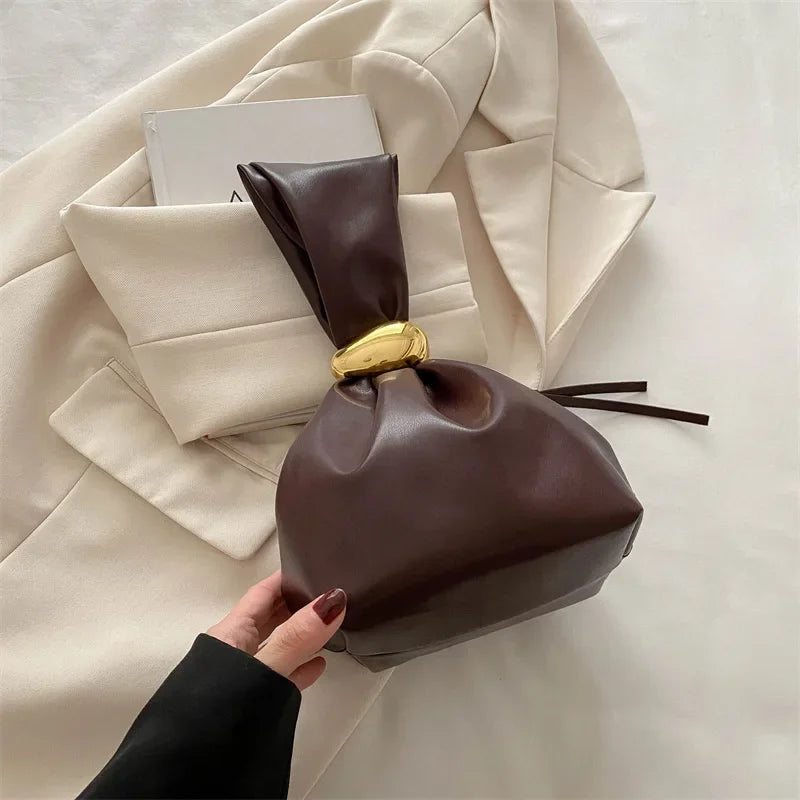 Soft Leather Clutch Bag for Travel Luxury Designer Women Pleated Mini Bucket Pouch Temperament Side Zipper Party Evening Bags