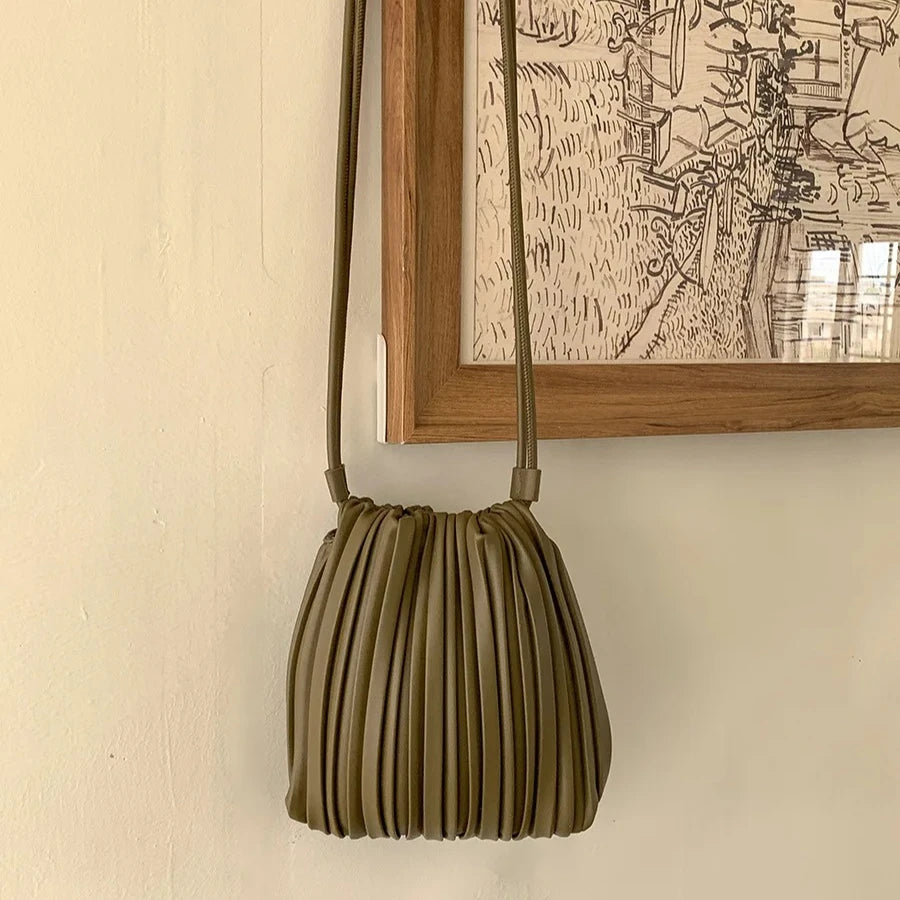 Luxury Women's Shoulder Crossbody Bag Summer New Luxury Soft PU Pleated Mini Bag Versatile Fashion Candy Color Small Square Bag