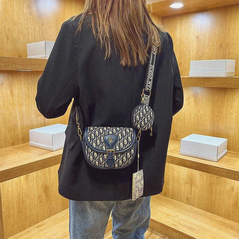 Luxury Brand Ladies Messenger Bag, Durable Leather Shoulder Bag For Professionals, Famous Designer Handbag